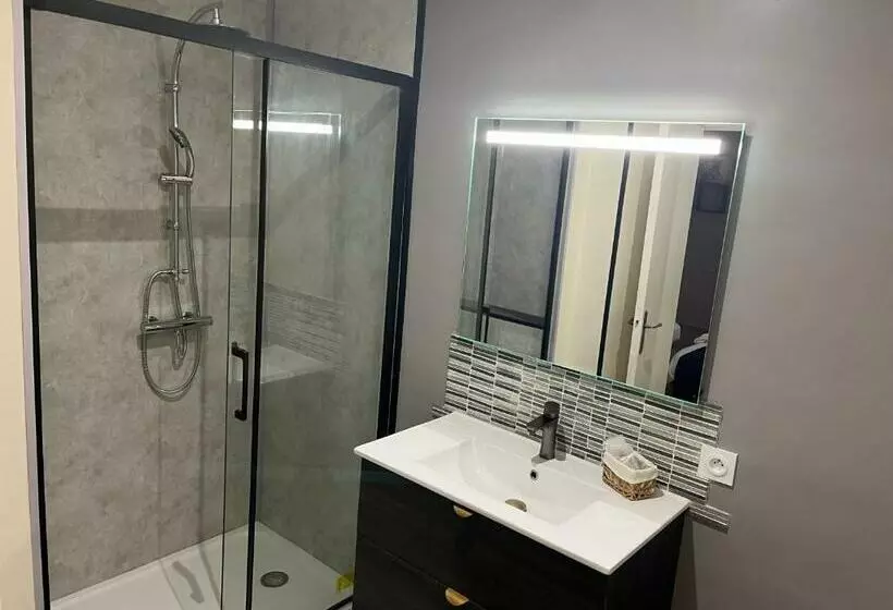 ホテル Hôtel Du Château   Beynac Et Cazenac