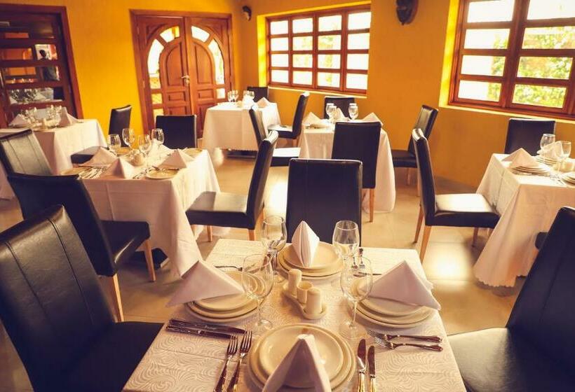 هتل Hôtel Regina The Pearl