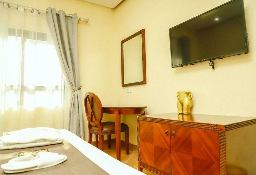 هتل Hôtel Regina The Pearl