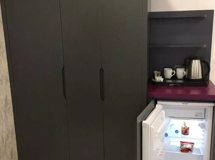 ホテル Karikatur Bi