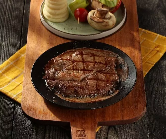 ホテル Karikatur Bi