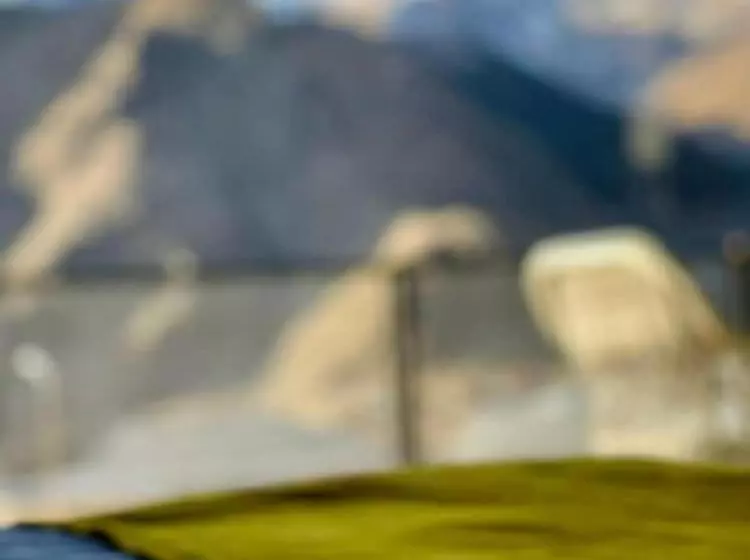 هتل Misty Mountain