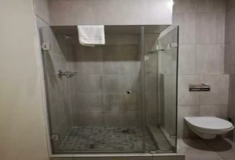 Hotelli Regal Inn North Beach