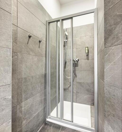 Jimmy S Apartments Emerald