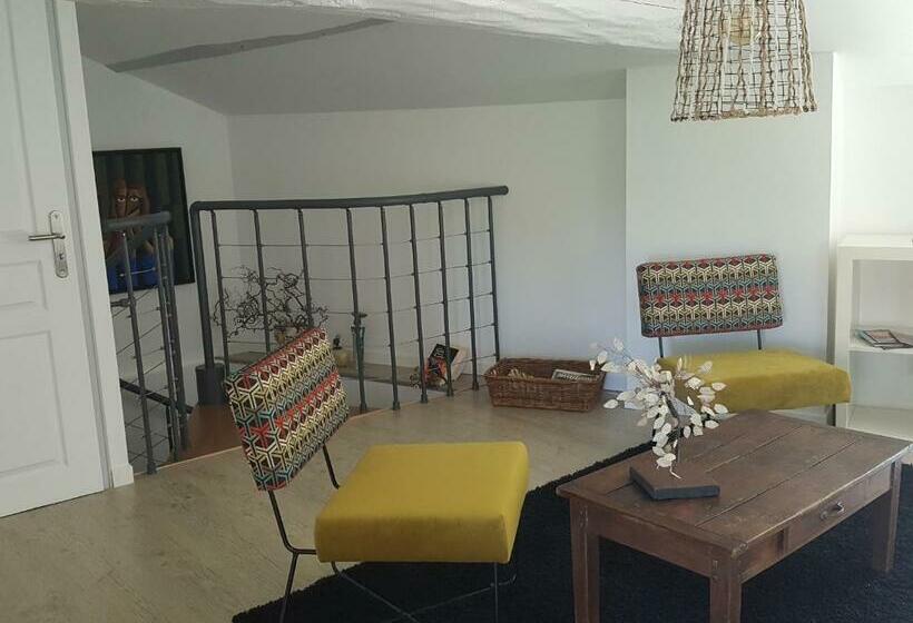 פנסיון Au Creux Des Vignes