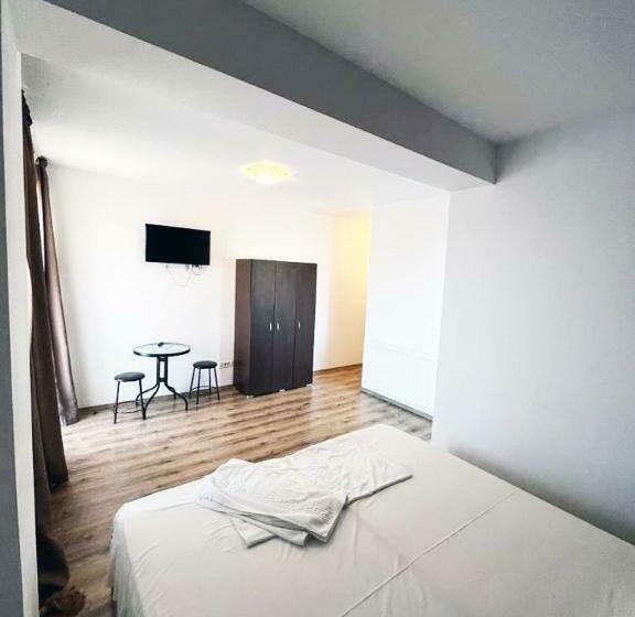 بنسيون Florencia Studios