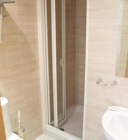 پانسیون Hostal Francisco Salinas