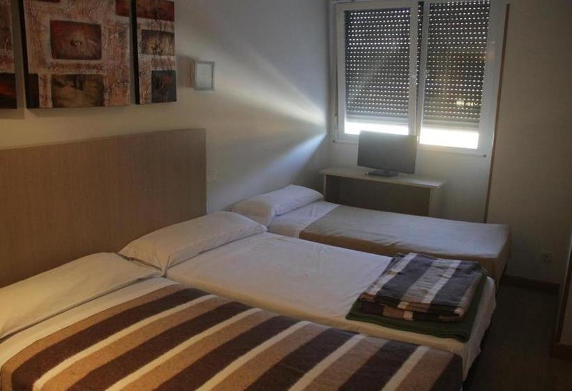 پانسیون Hostal Francisco Salinas