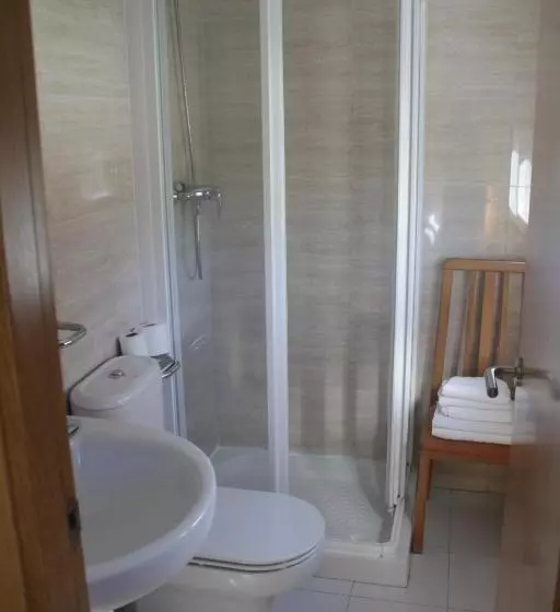 پانسیون Hostal Francisco Salinas