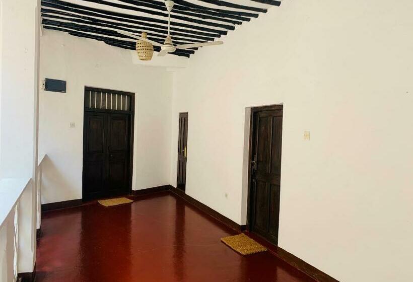 پانسیون Zava House Stone Town