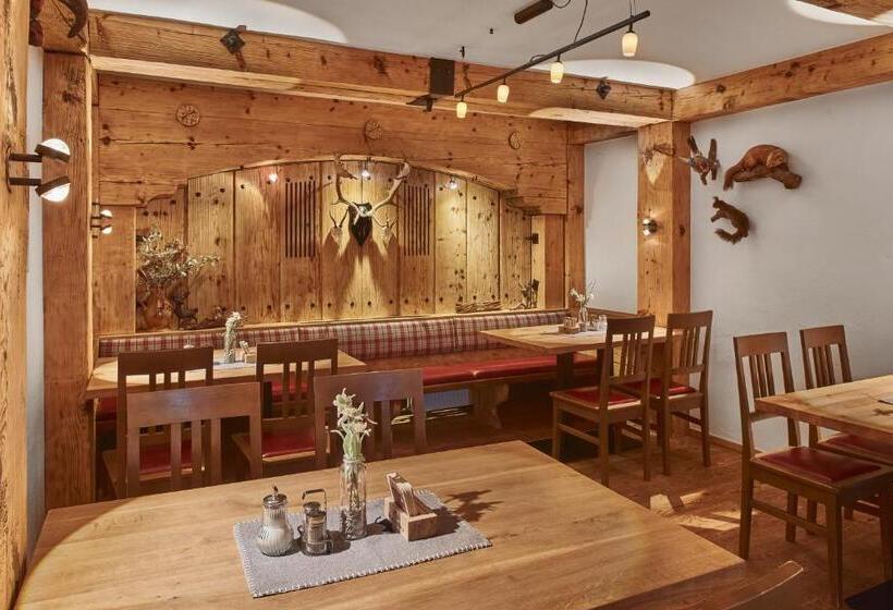 Aktivhotel & Gasthof Schmelz Ihr Urlaubs Hotel In Inzell Mit Wellness Hallenbad, Alpensauna & Dampfb