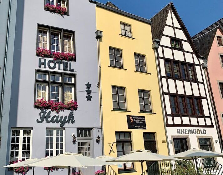 Altstadthotel Hayk Am Rhein