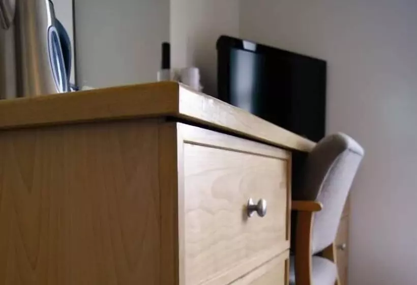 Anchorage Hotel & Spa