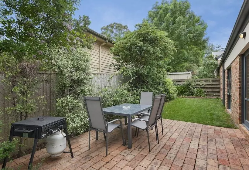 Bungunyah Apartments