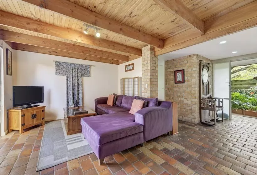 Bungunyah Apartments