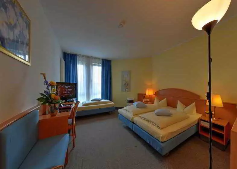 Отель Central Dachau