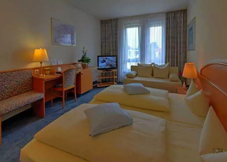 Отель Central Dachau