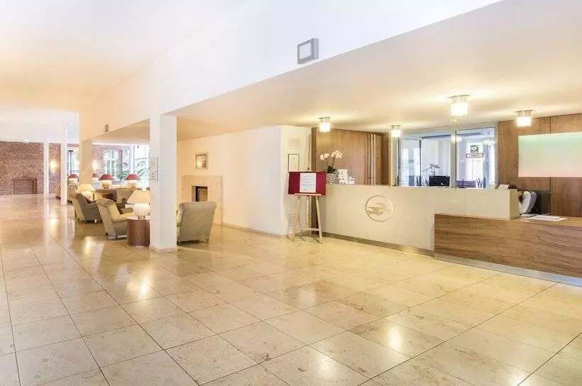 בית מלון כפרי Collegium Leoninum