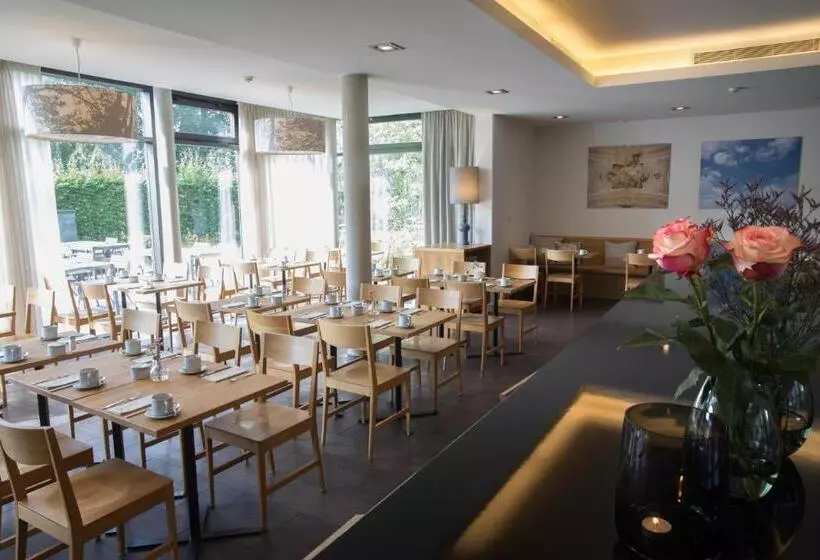 Отель Fürstenfelder