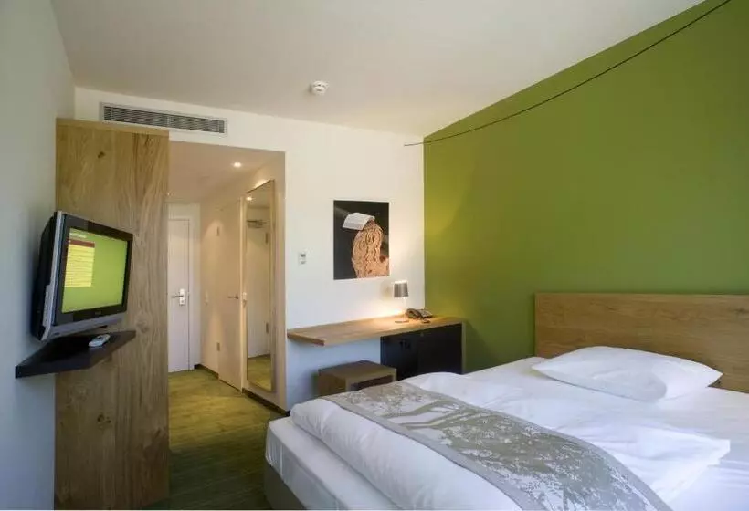 Отель Fürstenfelder