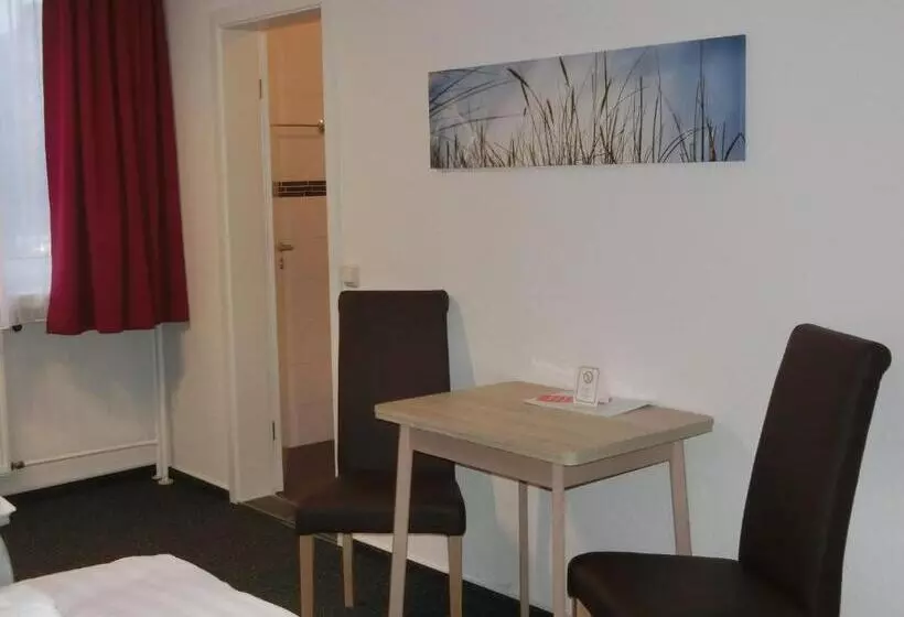 ホテル & Gästehaus Rostock Lütten Klein