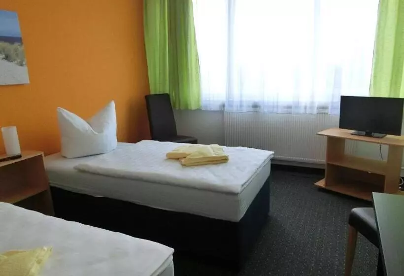 ホテル & Gästehaus Rostock Lütten Klein