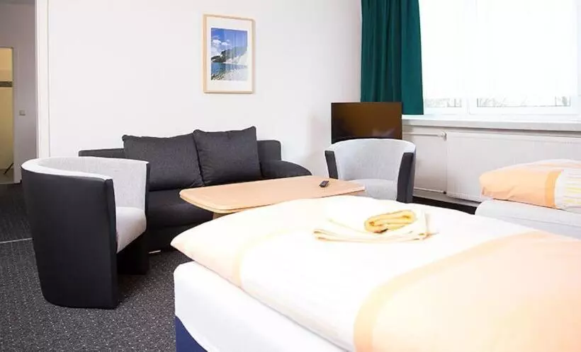 ホテル & Gästehaus Rostock Lütten Klein