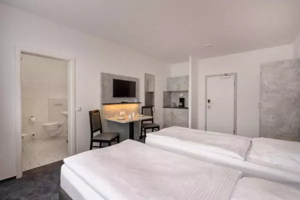 ホテル & Gästehaus Rostock Lütten Klein