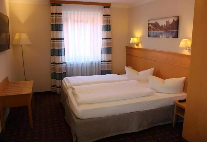 Отель Inntalhof