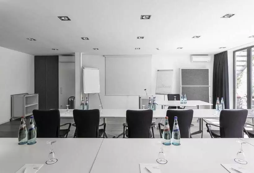 Pearl Design Hotel Frankfurt City