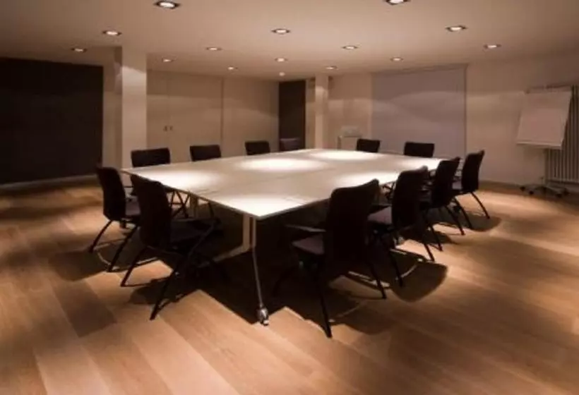 Pearl Design Hotel Frankfurt City