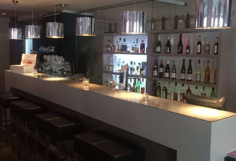 Pearl Design Hotel   Frankfurt City