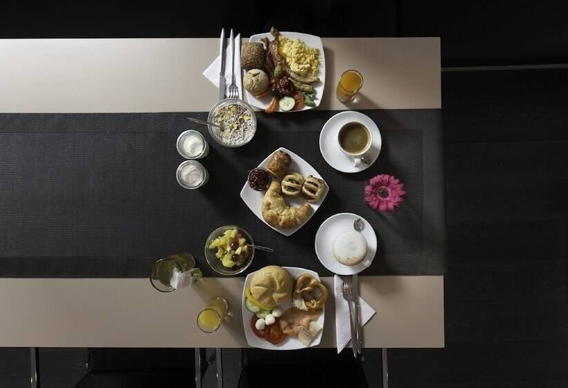 Pearl Design Hotel   Frankfurt City