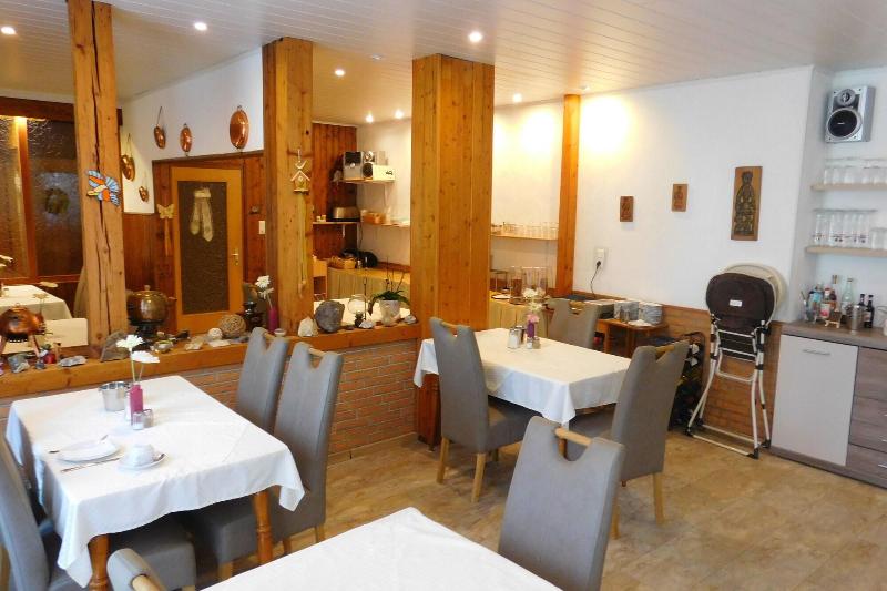 فندق Pension Am Kurmittelhaus