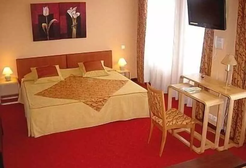 Brit Hotel Essentiel Pontivy Robic