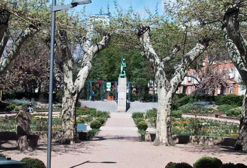 בית מלון כפרי Rosengarten