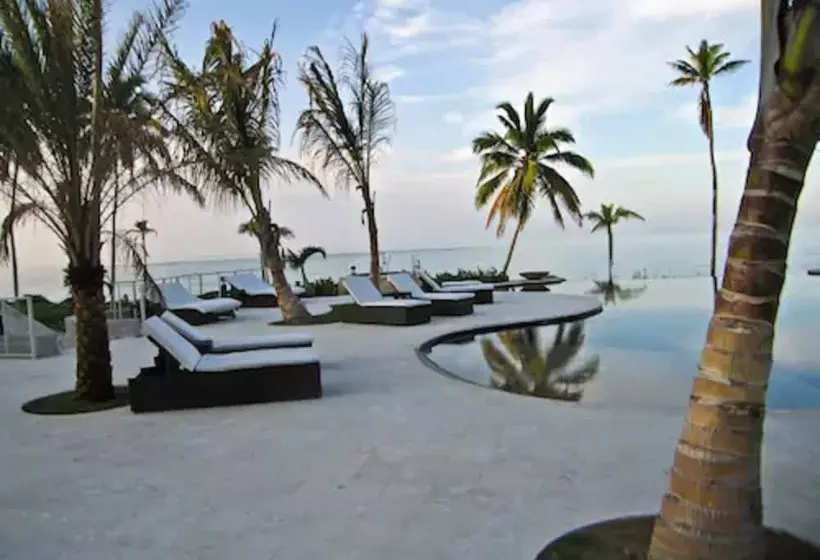 هتل Sky Beach Club