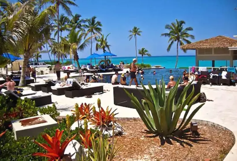 هتل Sky Beach Club