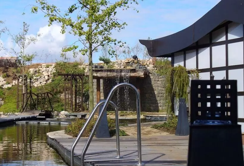 호텔 Van Der Valk Resort Linstow