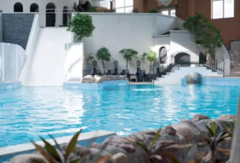 호텔 Van Der Valk Resort Linstow