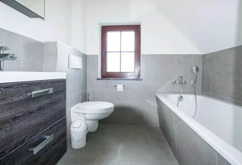 호텔 Van Der Valk Resort Linstow