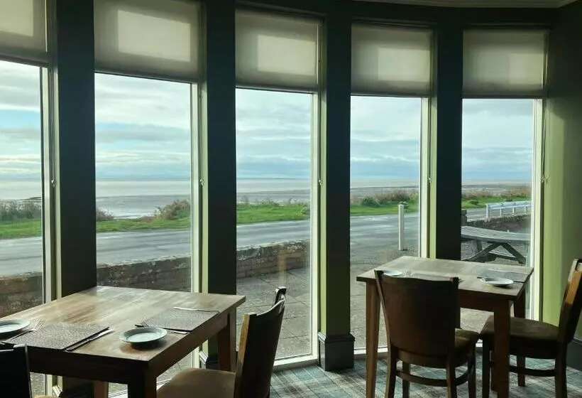 The Powfoot Hotel, Annan