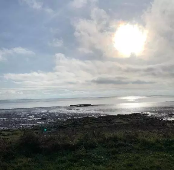 The Powfoot Hotel, Annan