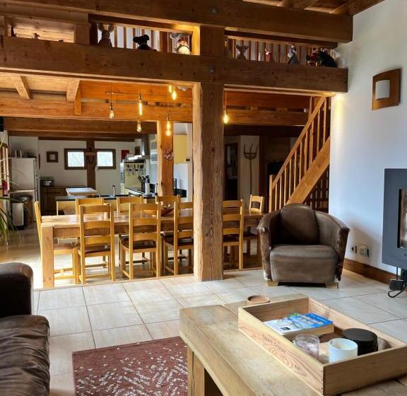 Bed and Breakfast Chalet Le Pery