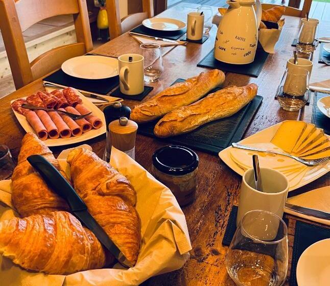 Bed and Breakfast Chalet Le Pery