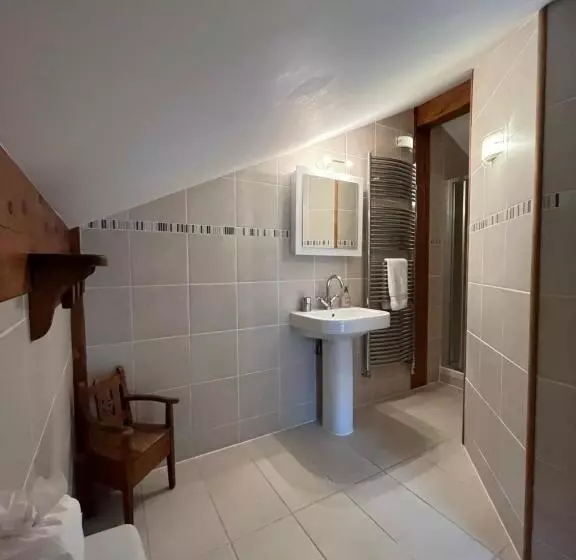 Aamiaismajoitus (B&B) Chalet Le Pery