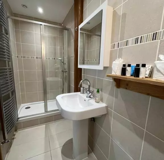 Aamiaismajoitus (B&B) Chalet Le Pery