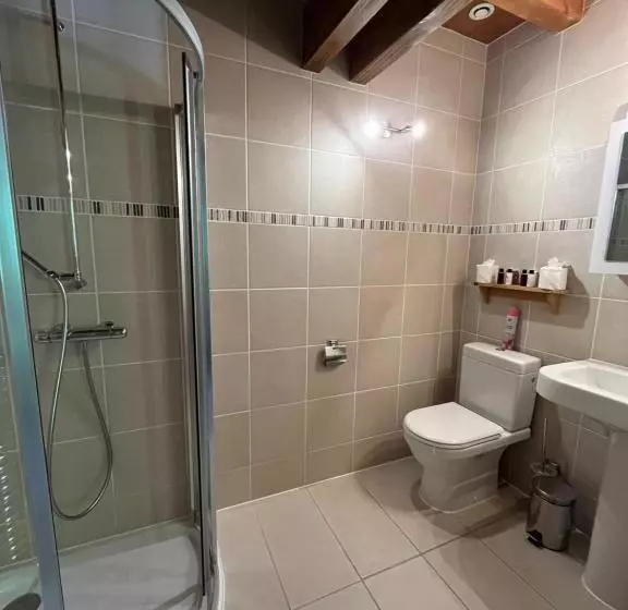 Aamiaismajoitus (B&B) Chalet Le Pery