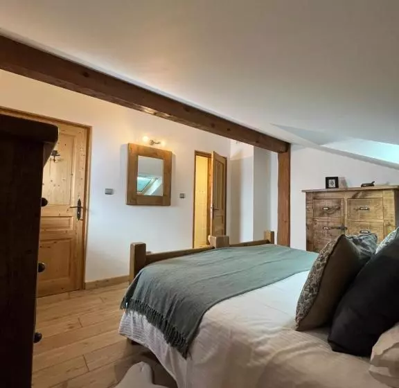 Aamiaismajoitus (B&B) Chalet Le Pery