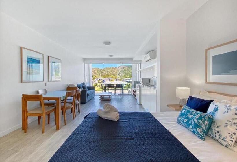 Blue On Blue Superior Studio Room 1351